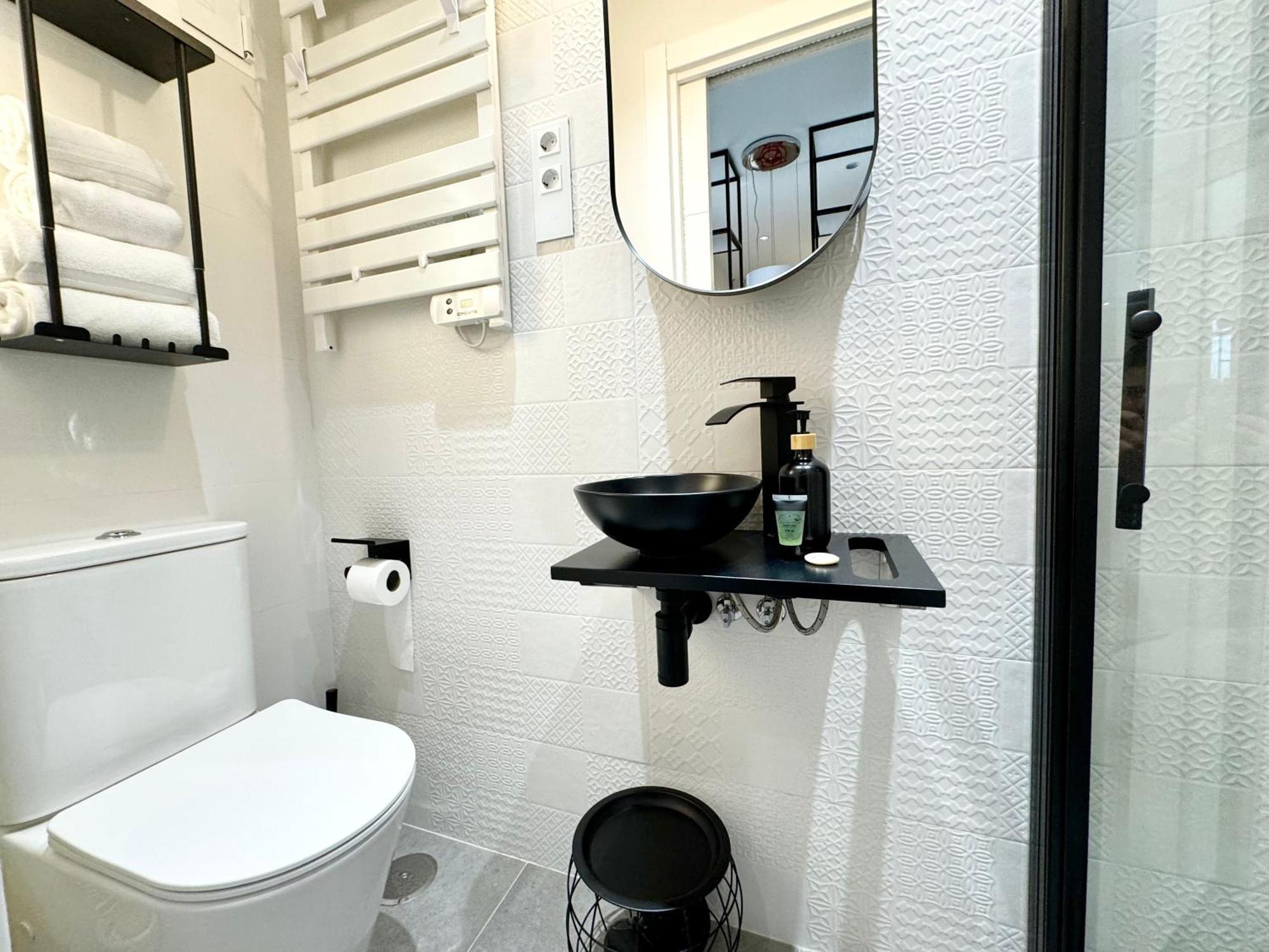 Luxury Flat City Center Full Equipe Non Touristic Madrid Exterior photo
